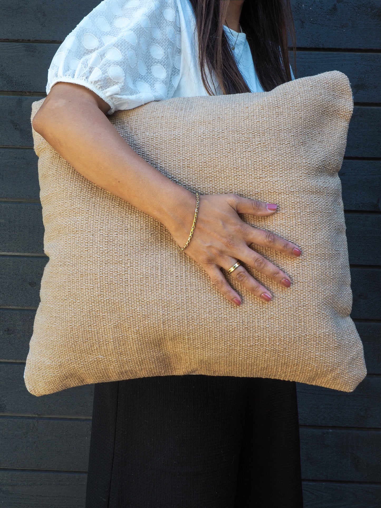 Kyan 02 โ Handmade Cotton Cushion