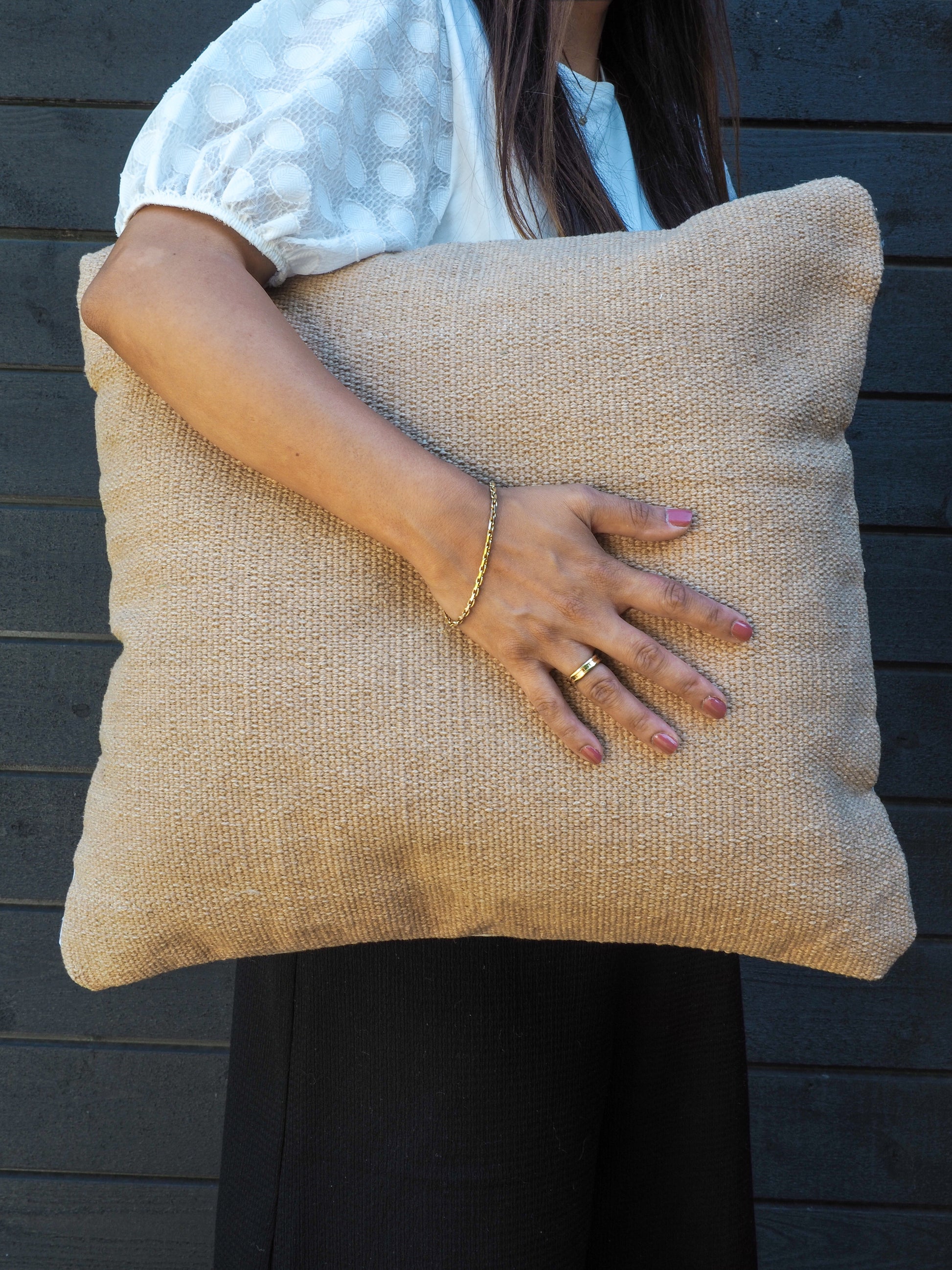 Kyan 02 – Handmade Cotton Cushion