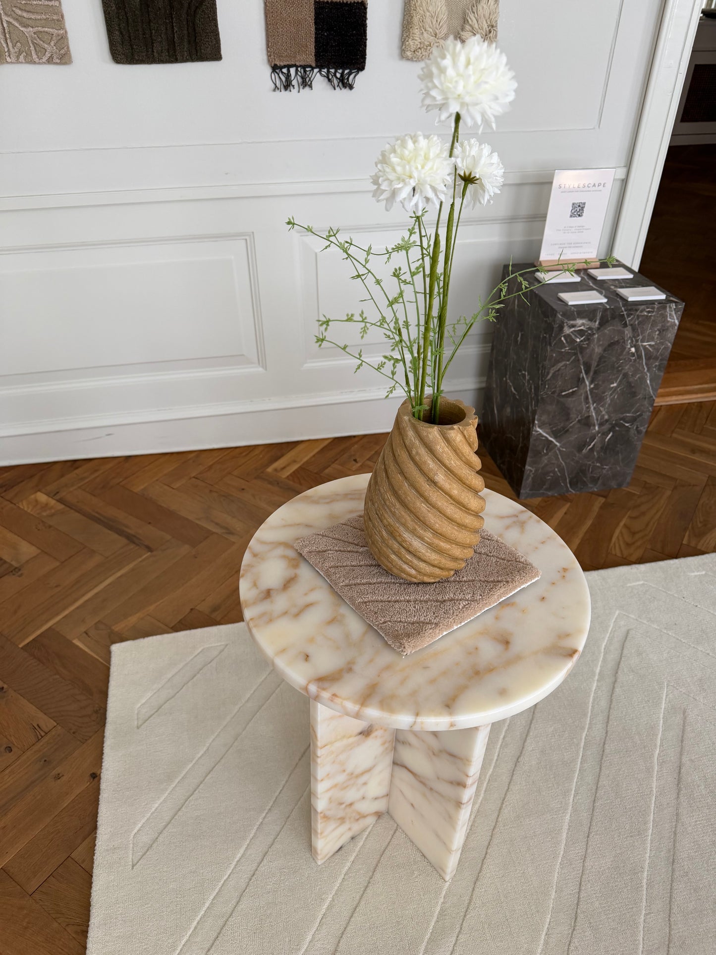 Elara Side Table - Calacatta Gold Marble